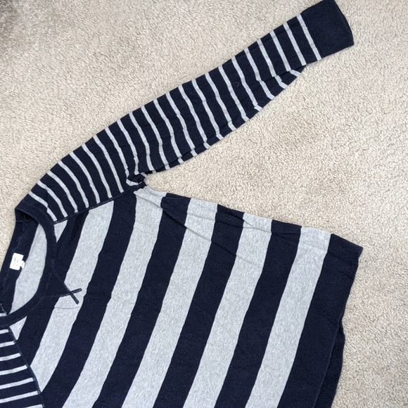 Crown and Ivy Grey and Navy Stripe Raglan Sweater - Picture 2 of 5